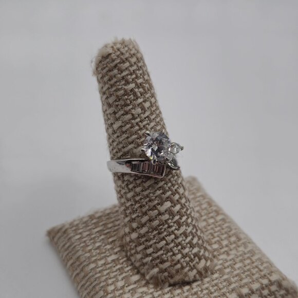 Size 7.25 Sterling Silver Beautiful Pattern Cubic Zirconia Gems Ring A3814 - Picture 3 of 9